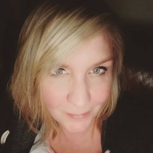 Meet your Posher, Amelia